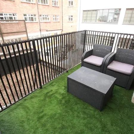 Ft6 Penthouse Rooms